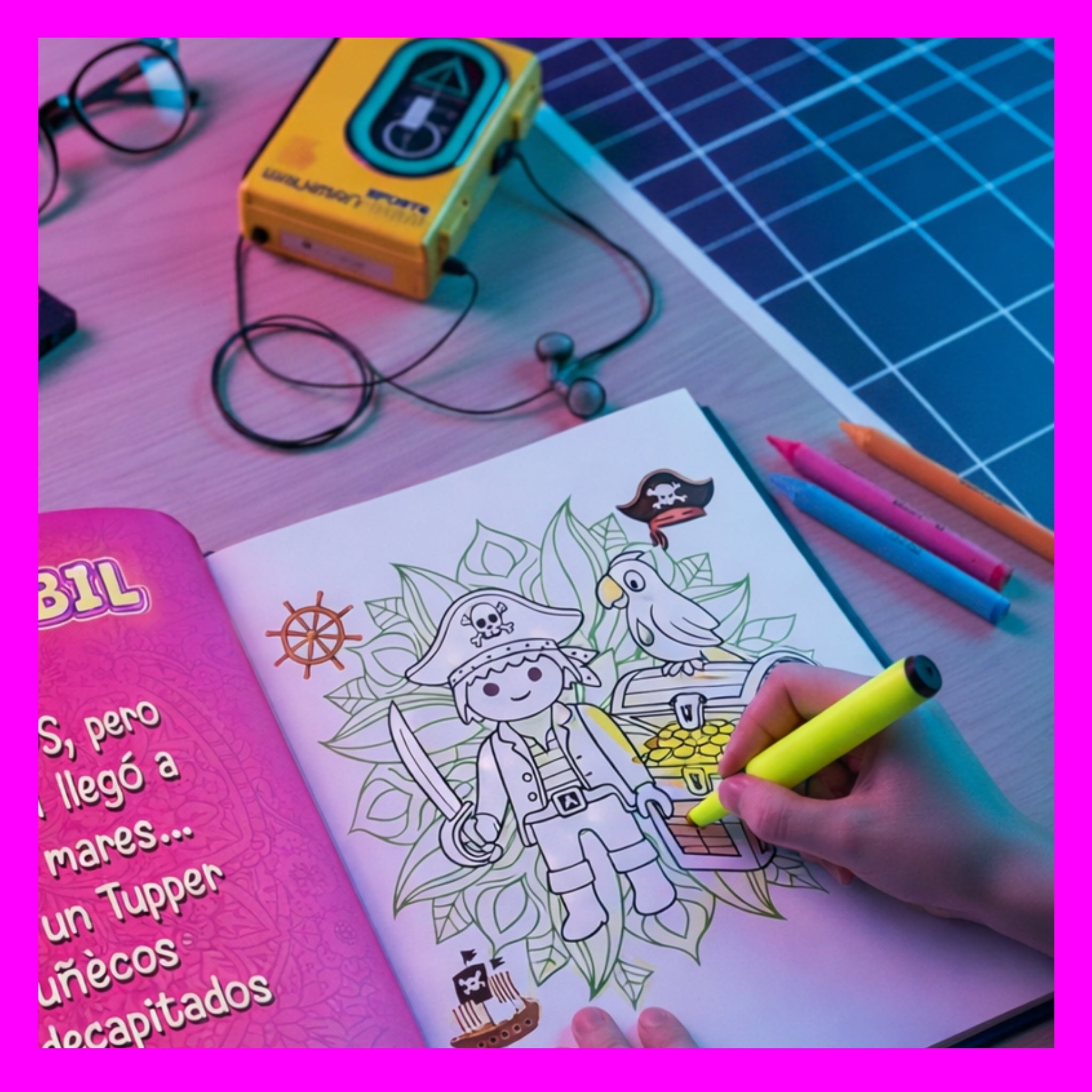 Pintando mandala de playmobil con radiocassette amarillo